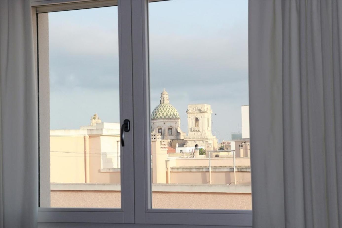 Suite Rosso & Nero Lecce Bagian luar foto