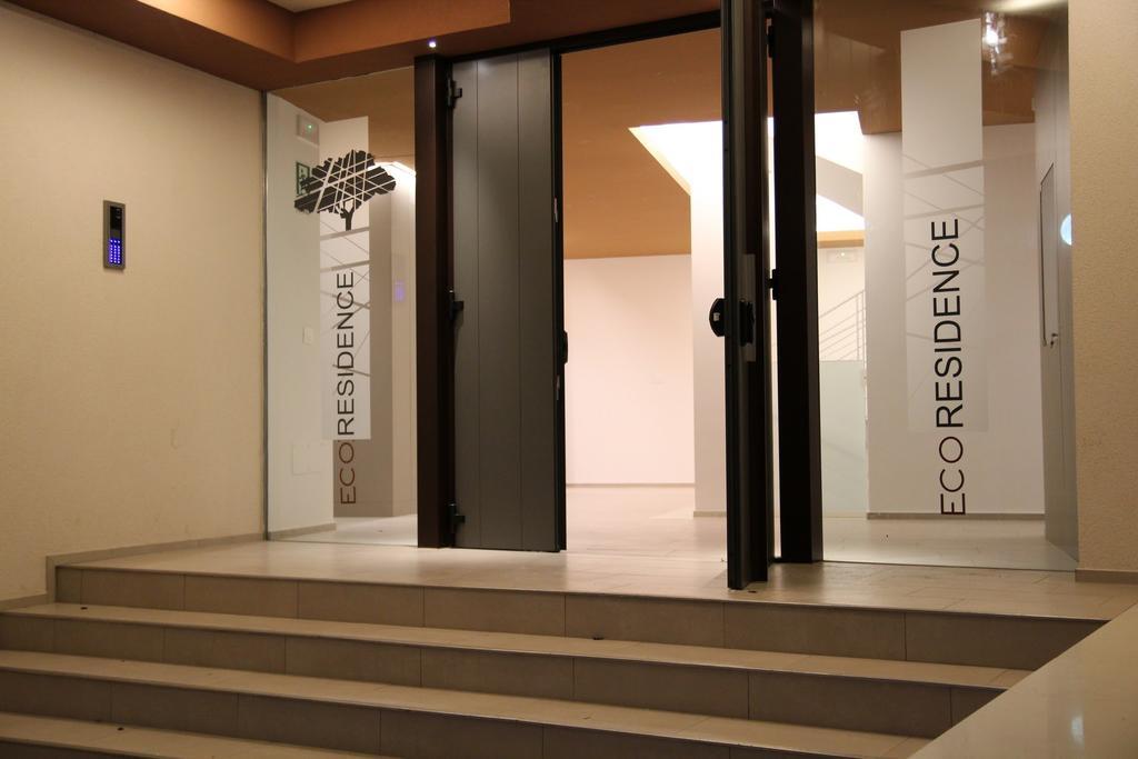 Suite Rosso & Nero Lecce Bagian luar foto