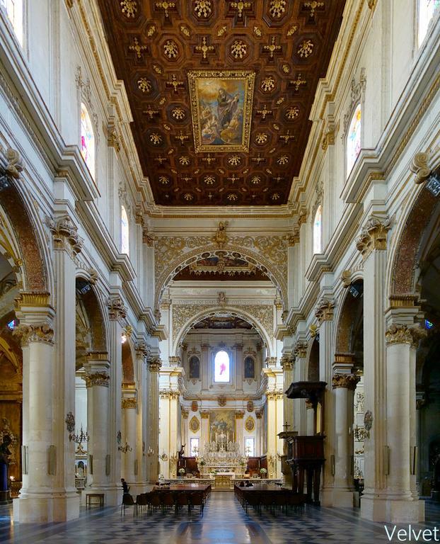 Suite Rosso & Nero Lecce Bagian luar foto